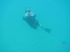浴室, ビーチ, デカパイ, 茶髪の, ピアス, ハメ撮り, 剃毛, フェラする