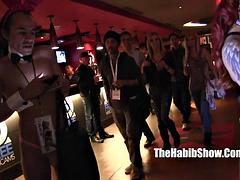 Leie, Asiatisch, Grosser schwanz, Schwarz, Schwarz, Gruppensex, Flotter dreier, Titten