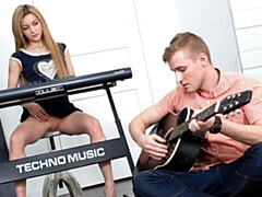 Жопа, Большой член, Блондинки, Собачьи, Натуральные сиськи, Тощие, Молоденькие, Сиськи