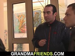 フェラチオ, イマラチオ, 熟年, 淫乱熟女, 母, 現実, 義母, 三人