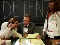 Grosser arsch, Grosser schwanz, Braunhaarige, Hd, Natürlich, Muschi, Dürr, Flotter dreier