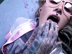 Amateur, Sucer une bite, Tir de sperme, Hd, Masturbation, Orgasme, Tatouage, Jouets