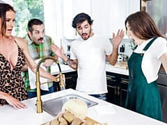 Большая жопа, Большой член, Большие сиськи, Минет, Собачьи, Вчетвером, Милф, Молоденькие