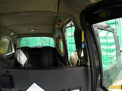 Amateur, Mamada, Coche, Estilo perrito, Pajear, Al aire libre, Pov, Coño