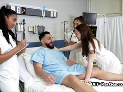 18 jaar, Pijpbeurt, Kwartet, Groep, Hardcore, Interraciaal, Tiener, Uniformpje