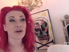 Británico, Madres para coger, Perforación, Coño, Falda, Solo, Tatuaje, Tetas