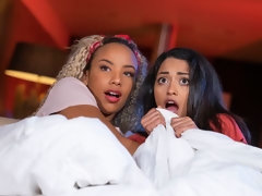 Arsch, Blondine, Lesbisch, Masturbation, Muschi, Entkleiden, Jungendliche (18+), Titten