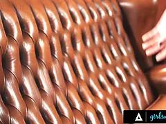 69, 顔面騎乗, Hd, レズビアン, なめる, オマンコ, タトゥー, オッパイの