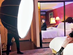 Lieveling, Blond, Vriendin, Zoenen, Shemale, Tatoeage, Tiener, Tieten likken