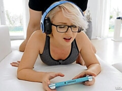 Большая жопа, Большой член, Блондинки, Минет, Натуральные сиськи, Короткая стрижка, Молоденькие, Сиськи