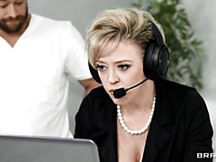 Culo grande, Tetas grandes, Rubia, Doble penetracion, Tacones, Madres para coger, Hombre hombre mujer, Tabú