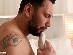 Gros seins, Brunette brune, Couple, Gorge profonde, Hd, Jupe, Adolescente, Nénés