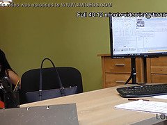 Sucer une bite, Brunette brune, Queue, En levrette, Argent, Bureau, Chatte, Suçant