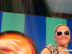 Минет, В одежде, Член, Женщины, Белье, Душ, Чулки, Свингеры