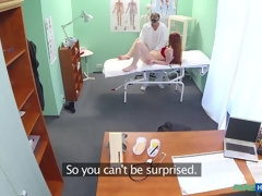 Enthousiasteling, Pijpbeurt, Vingeren, Likken, Verpleegster, Kut duiken, Uniformpje, Bekijker