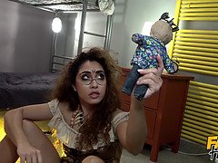 18, お尻, フェラチオ, 指いじり, ラティーナ, おもらし, フェラする, ティーン