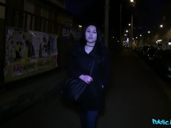 Enthousiasteling, Pijpbeurt, Hondjeshouding, Sperma in gezicht, Handbeurt, Buiten, Gezichtspunt, Openbaar