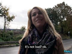 Amateur, Chica, Rubia, Mamada, Engañando, Al aire libre, Pov, Público