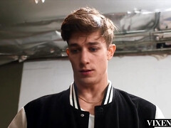 フェラチオ, 茶髪の, イマラチオ, バック, なめる, 淫乱熟女, おもらし, フェラする