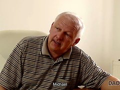 Petit ami, Papa, Doigter, Grandpère, Hard, Hd, Masturbation, Adolescente