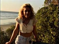 Anal, Playa, Rubia, Mamada, Corridas faciales, Ducha, Tetas