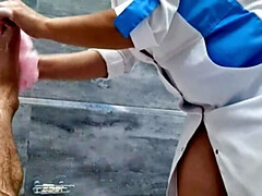 素人, イく瞬間, チン, 露出狂, 手コキする, 看護婦, オフィス, 公共