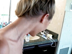 フェラチオ, なめる, マッサージ, オーガズム, 垂れ乳, タトゥー, パイ刷り, オッパイの