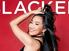 18 años, Asiático, Tetas grandes, Mamada, Morena, Estilo perrito, Flaco, Adolescente