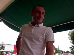 Gros seins, Queue, Exhib, Français, Masturbation, Mère que j'aimerais baiser, Maman, Public