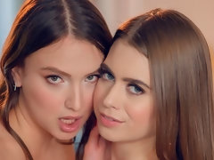 ブロンド, キス, レズビアン, なめる, オナニー, オマンコ, 剃毛, ティーン