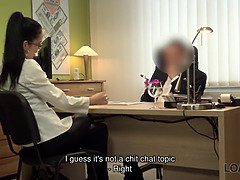 Cul, Sucer une bite, Brunette brune, Lunettes, Hard, Masturbation, Argent, Chatte