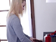 Blonde, Plantureuse, Queue, Hard, Hd, Naturelle, Adolescente, Nénés