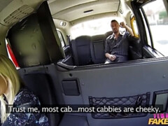 Tetas grandes, Coche, Pareja, Estilo perrito, Corridas faciales, Penetracion con dedos, Pajear, Coño