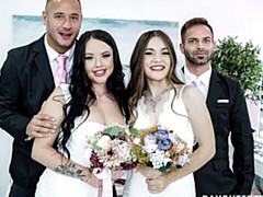 Grosser arsch, Grosser schwanz, Grosse titten, Blasen, Hundestellung, Milf