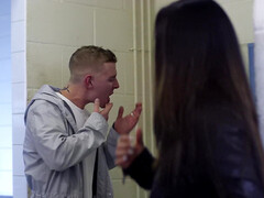 Cuarto de baño, Culo grande, Botas, Penetracion con dedos, Pajear, Tetas naturales, Coño, Tatuaje