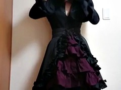 Asian CD plays whith cock