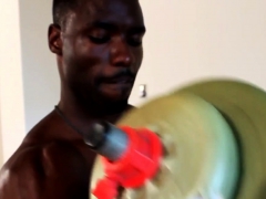 Fit amateur ebony hunk wanking big cock