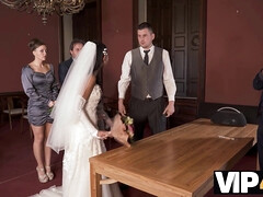 Killa Raketa cheats on her husband with a stunning bride after their wedding