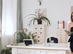 Clito, Couple, Queue, Seins naturels, Bureau, Culottes ou slips, Petite femme, Nénés