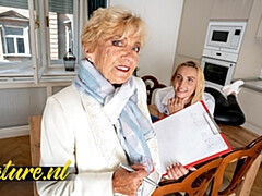 Arschlecken, Blondine, Füsse, Behaart, Hd, Lesbisch, Reif, Titten