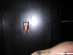 Noire, Plantureuse, Éjaculer dans la bouche, Gorge profonde, Faciale, Branlette thaïlandaise, Interracial, Monstre