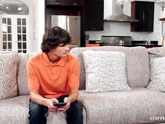 Красотки, Большие сиськи, Брюнетки, Дилдо, Фетиш, Лизание, Чудовищные размеры, Бритые