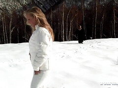 Kyra Banks Horny 18yo Teen Blonde fucked Outdoor in Winter time at Ski Resort