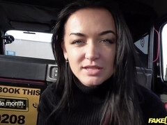 Жопа, Минет, Брюнетки, Глубокая глотка, Сперма на лице, Трусики, Киски, Наездница