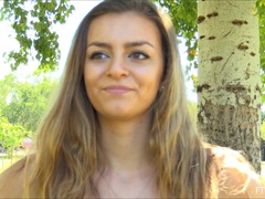 Anaal, Dansen, Extreem, Vingeren, Voeten fetish, Masseren, Openbaar, Alleen