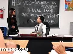 Verga grande, Universidad, Gafas, Hd, Coño, Realidad, Tragarse, Tetas