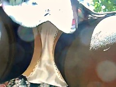 Эксгибиционист, На природе, Софткор, Чулки, Под юбкой