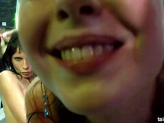 Arsch, Blasen, Gruppe, Hardcore, Lesbisch, Orgie, Jungendliche (18+), Titten