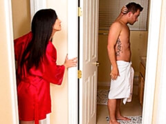 お尻, フェラチオ, 茶髪の, バック, 手コキする, ラティーナ, なめる, 下着