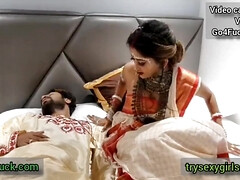 Gros seins, Plantureuse, Éjaculation interne, Tir de sperme, Branlette thaïlandaise, Fait maison, Indienne, Épouse